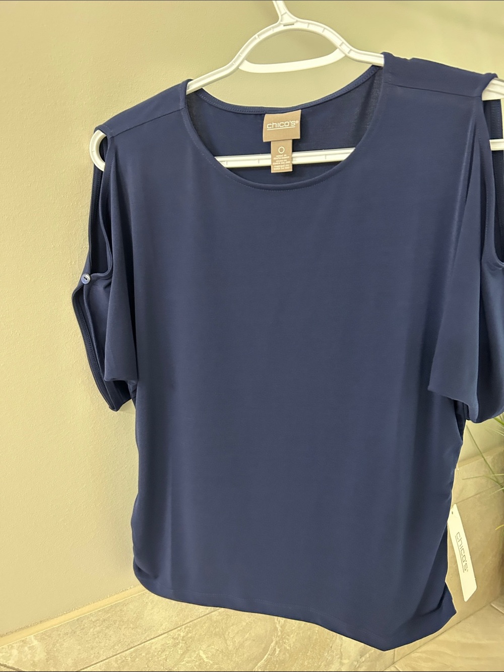 Chico's Navy Cold-Shoulder Knit Tee